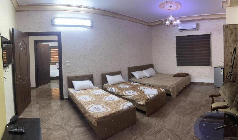 اتاق استاندارد سه نفره, Dopamine Room