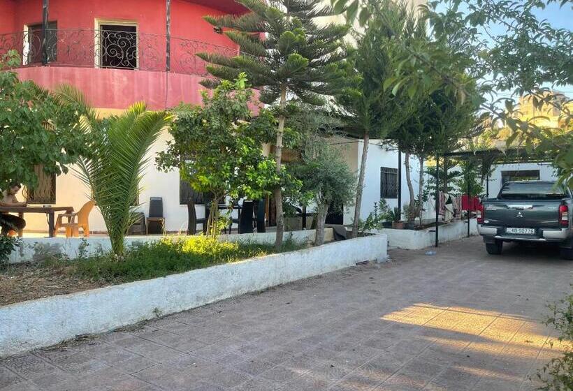 اتاق استاندارد سه نفره, Dopamine Room