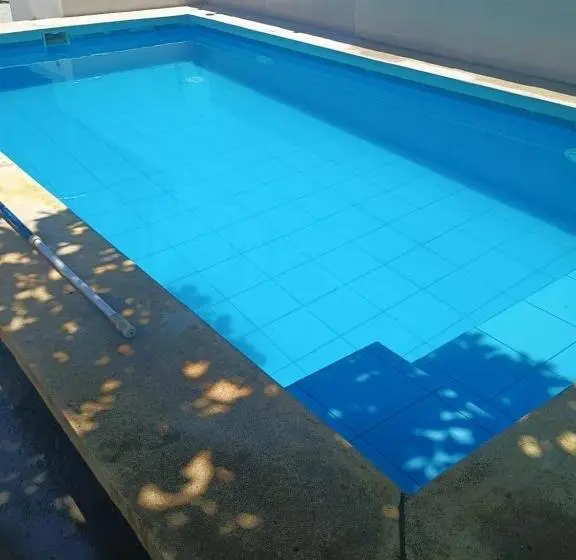 اتاق استاندارد سه تخته با چشم‌انداز استخر, Conzulado 96   Colan Beach Rooms