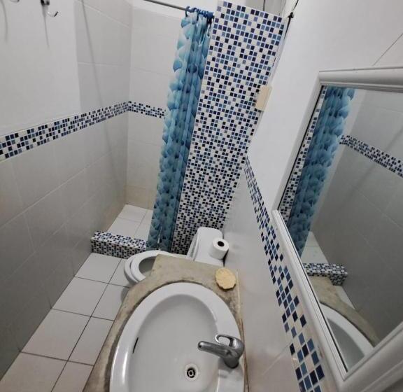 اتاق استاندارد سه تخته با چشمانداز استخر, Conzulado 96 Colan Beach Rooms