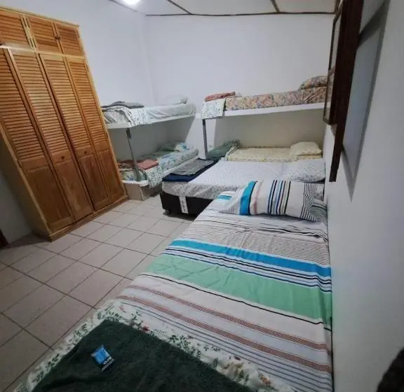اتاق خانوادگی, Conzulado 96   Colan Beach Rooms