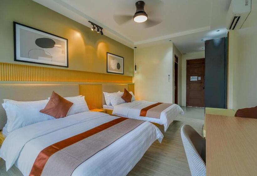 غرفة ديلوكس رباعية, Damienerose Garden Villa