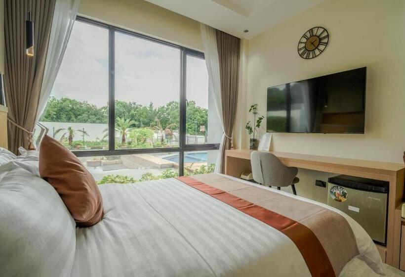 غرفة ديلوكس رباعية, Damienerose Garden Villa