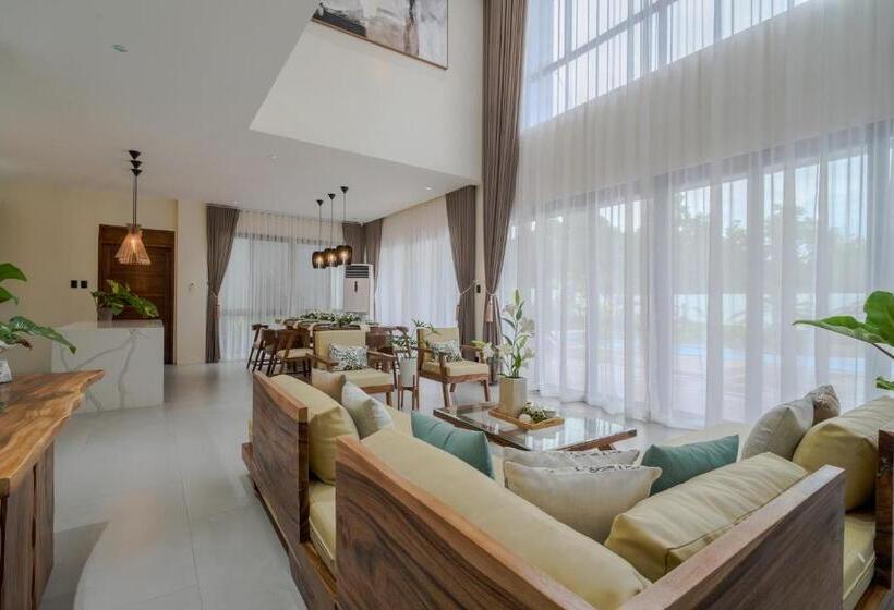 فيلا غرفة نوم واحدة مع مسبح, Damienerose Garden Villa