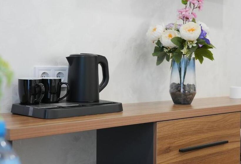 Habitació Triple Estàndard, Avant Hotel Tashkent Pool&terrace