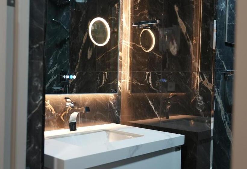 Habitació Triple Estàndard, Avant Hotel Tashkent Pool&terrace