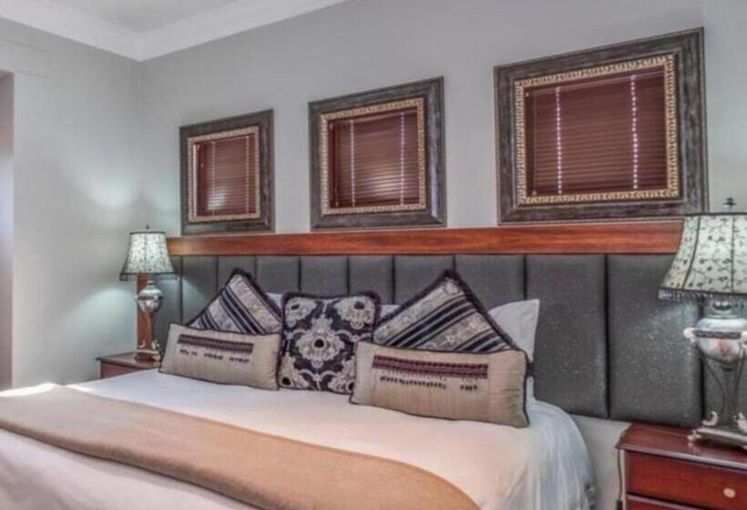 غرفة إدارية سرير كينج, Fairview Manor
