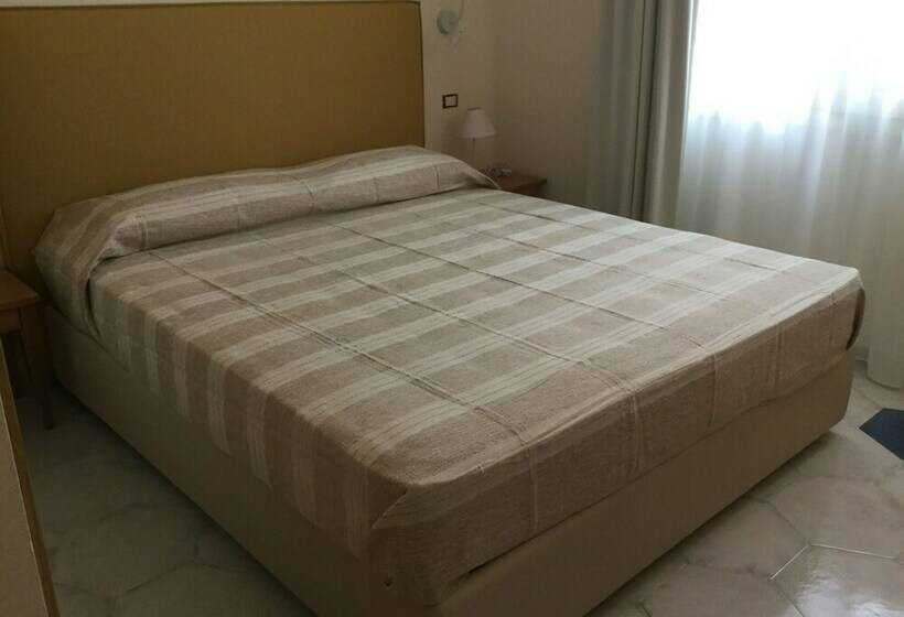 اتاق استاندارد چهار تخته, B&b Casa Di Emma