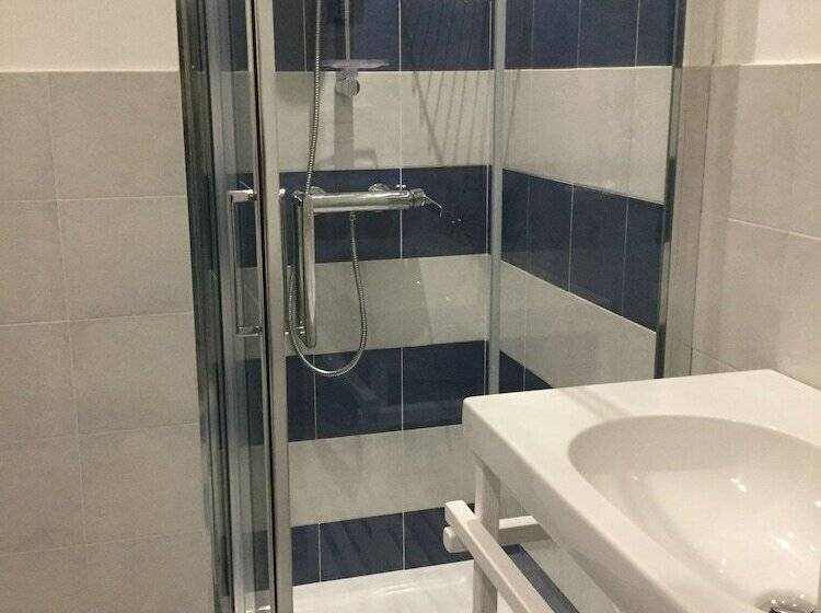 اتاق خانوادگی, B&b Casa Di Emma