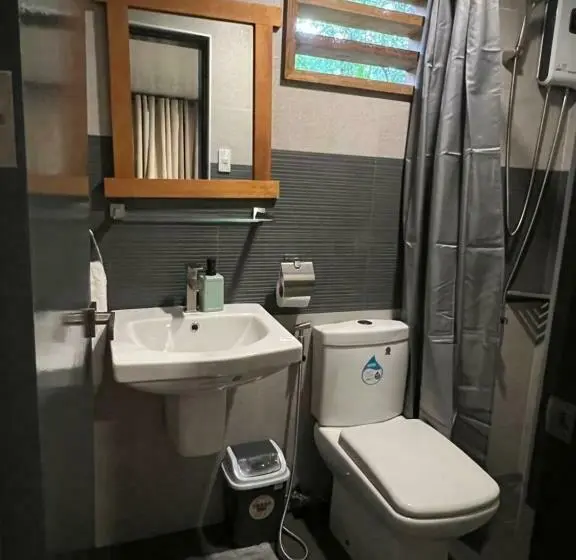 Standard Room, Happy Camper Hostel