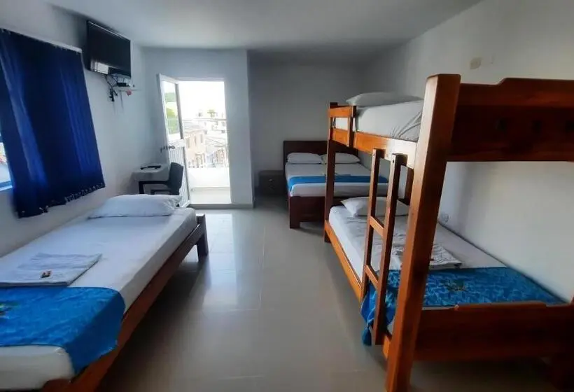 Perhehuone, Brisas Del Nare