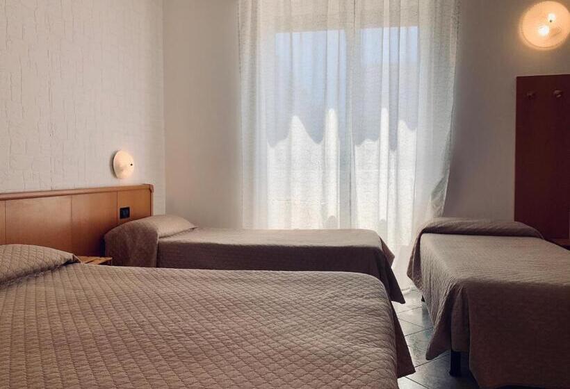 חדר לארבעה סטנדרטי עם מרפסת, San Giorgio