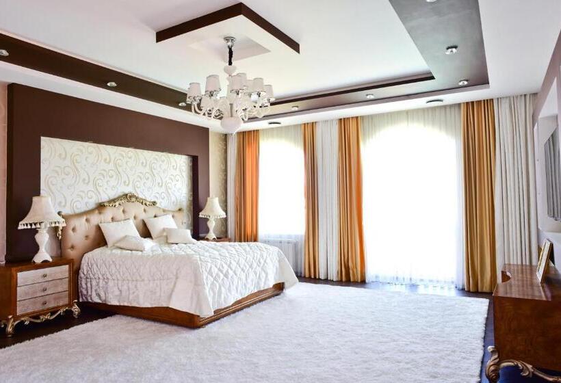 سوییت با چشمانداز استخر, Villa Venice