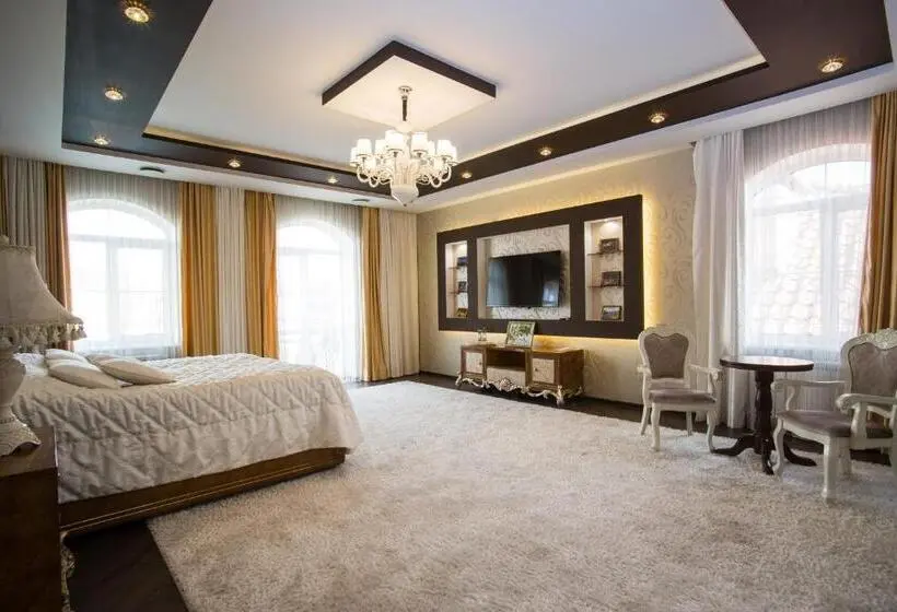 سوییت با چشمانداز استخر, Villa Venice