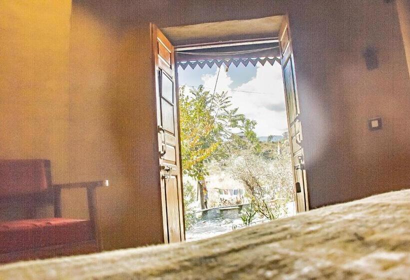 غرفة عائلية مطلّة علي الحديقة, Prakriti Aalay   Riverside Mountain View Boutique Eco Resort