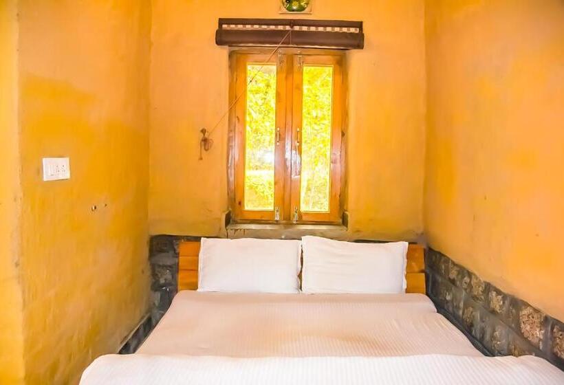 غرفة عائلية مطلّة علي الحديقة, Prakriti Aalay   Riverside Mountain View Boutique Eco Resort