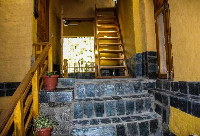 غرفة قياسية سرير كينج, Prakriti Aalay   Riverside Mountain View Boutique Eco Resort