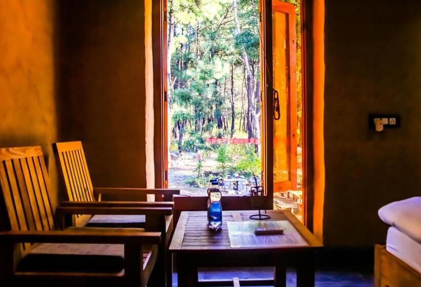 غرفة عائلية مطلّة علي الجبل, Prakriti Aalay   Riverside Mountain View Boutique Eco Resort