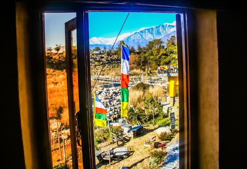 غرفة عائلية مطلّة علي الجبل, Prakriti Aalay   Riverside Mountain View Boutique Eco Resort