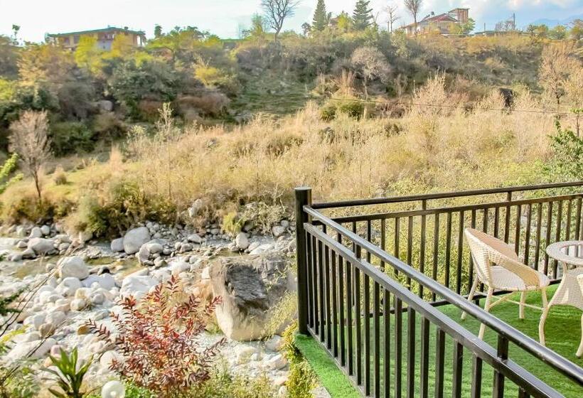 غرفة ديلوكس مزودة بشرفة, Prakriti Aalay   Riverside Mountain View Boutique Eco Resort