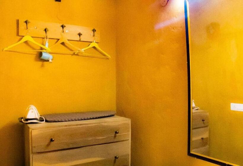 غرفة ديلوكس مزودة بشرفة, Prakriti Aalay   Riverside Mountain View Boutique Eco Resort