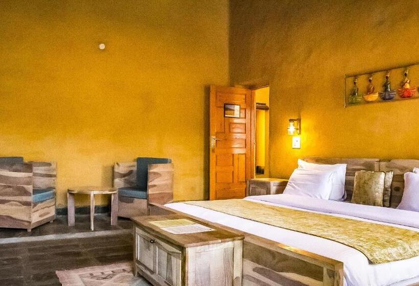 غرفة ديلوكس مزودة بشرفة, Prakriti Aalay   Riverside Mountain View Boutique Eco Resort