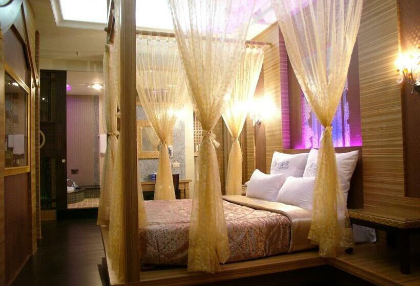 اتاق استاندارد با تخت بزرگ, Sexy City Motel