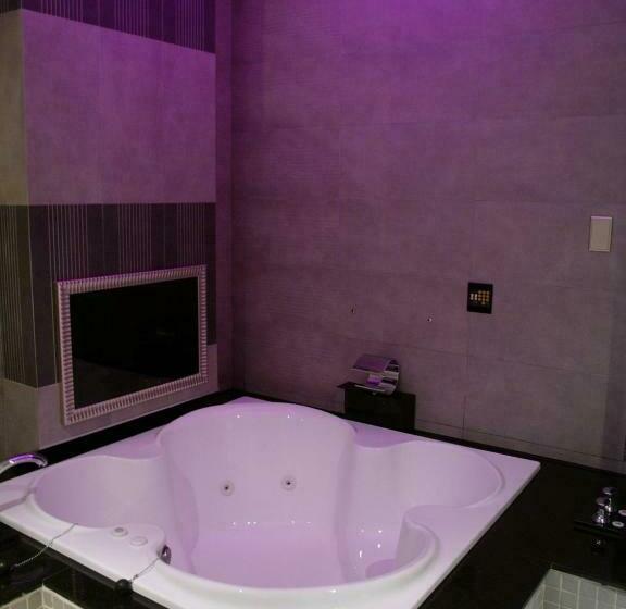 اتاق لوکس, Sexy City Motel