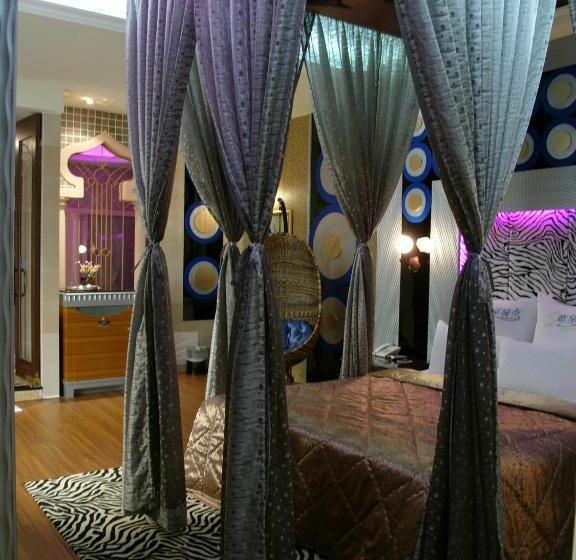 اتاق لوکس, Sexy City Motel