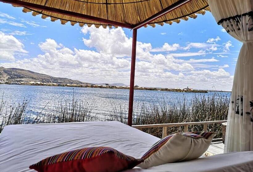 Номер Стандарт Трехместный, Uros Suma Qhota Lodge