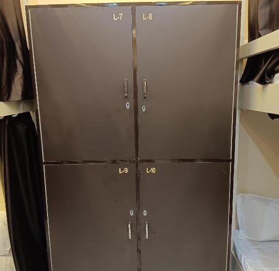 Vuode Makuusalissa, Kashi Vandanam Hostel