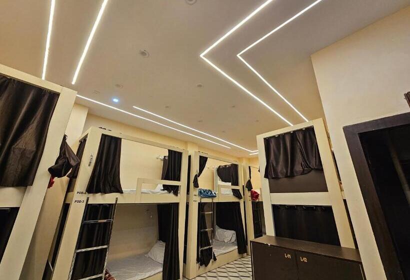 Vuode Makuusalissa, Kashi Vandanam Hostel