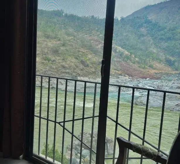 سوییت خانوادگی, Aqua Vista Guest House