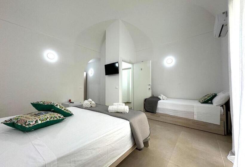 スタンダード4人部屋, Casa Ferrante