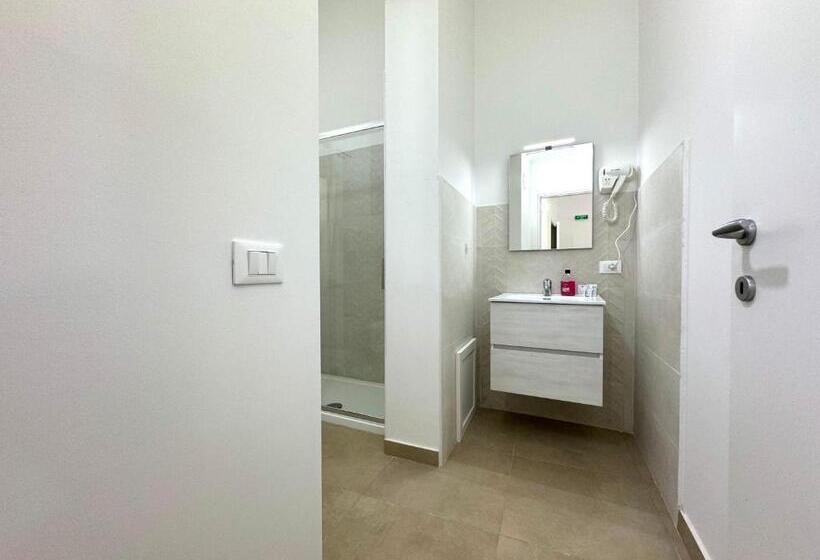 ファミリールーム, Casa Ferrante