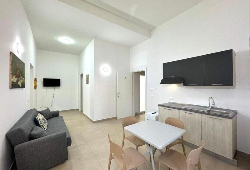 デラックスジュニアスイート, Casa Ferrante