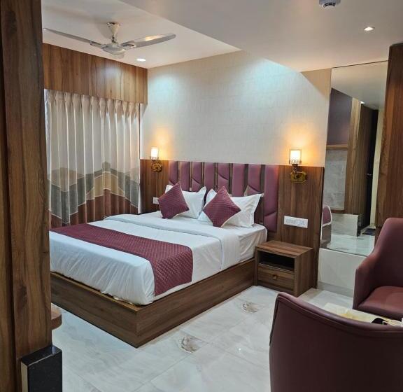 غرفة قياسية سرير كينج, The Eiffel Hotel & Banquet