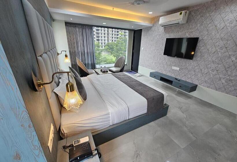 غرفة ديلوكس عائلية, The Eiffel Hotel & Banquet