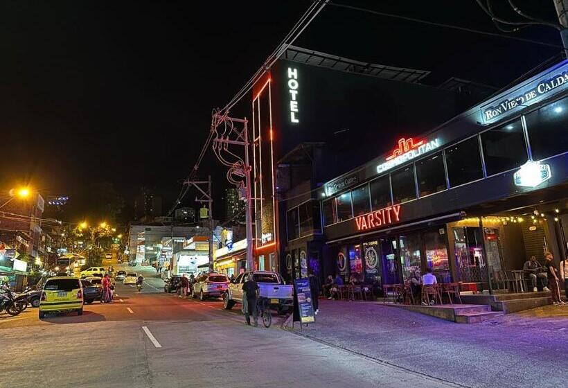 Номер Deluxe, Bajo La Luna