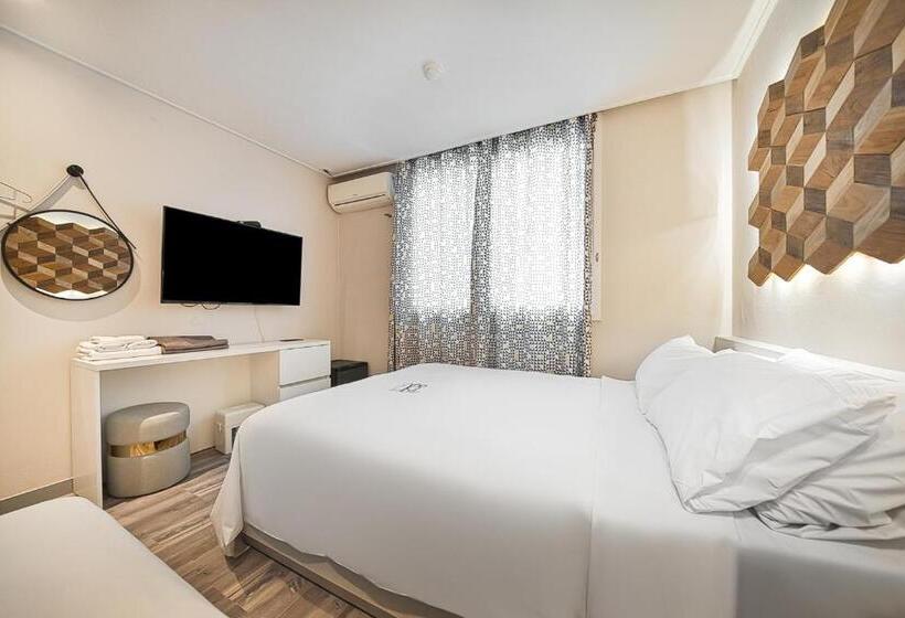 Номер Стандарт, One Stay