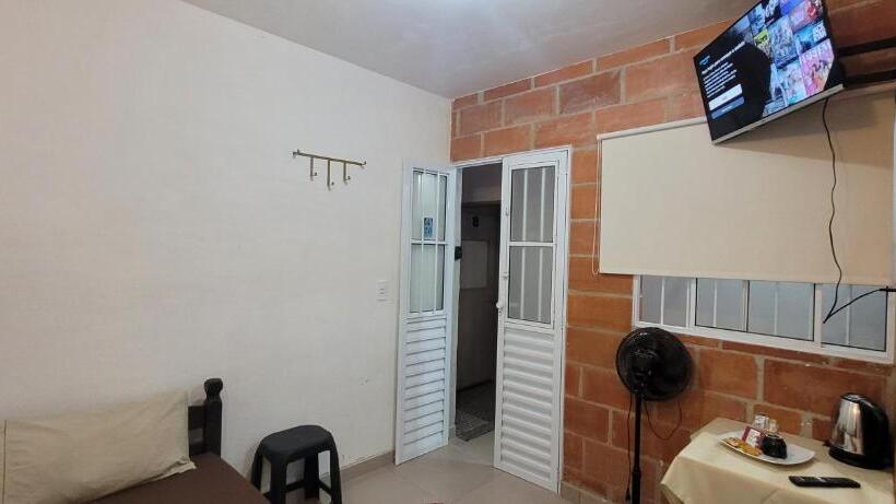 ベーシックトリプルルーム, Pousada Itatiba Conforto