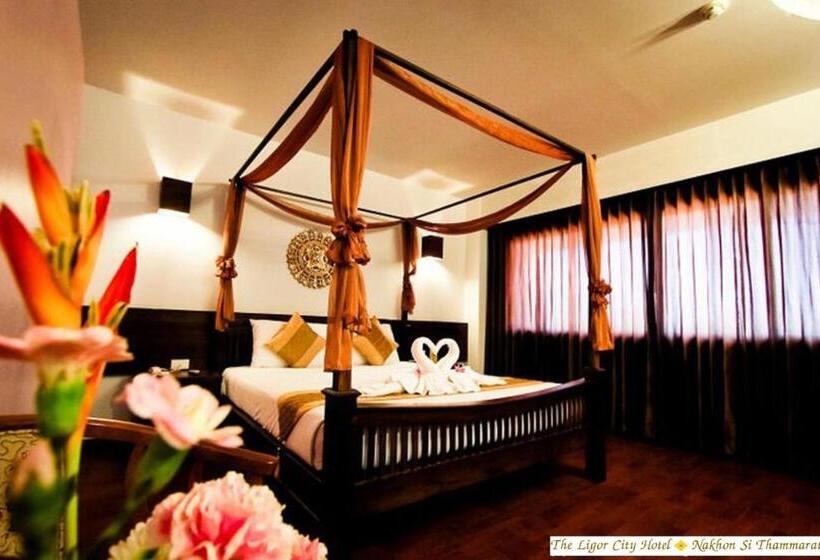 주니어 스위트, The Ligor City