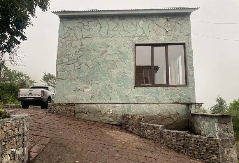 سوییت خانوادگی, Chalet Lermo