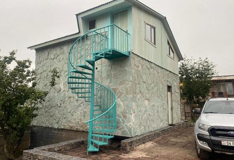 جناح عائلي, Chalet Lermo