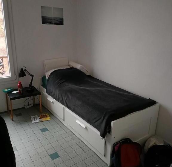 غرفة قياسية, Duplex Pantin