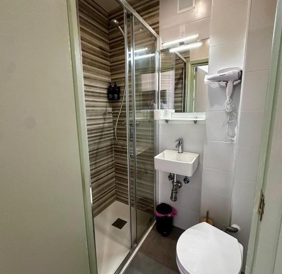 اتاق استاندارد سه نفره, Hostal Atuaire Home