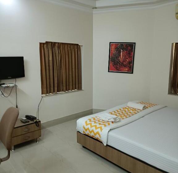 اتاق استاندارد, Poulomi Hotel & Associate