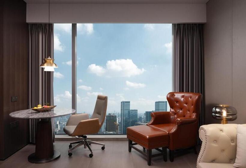 Люкс, 长沙融创施柏阁酒店