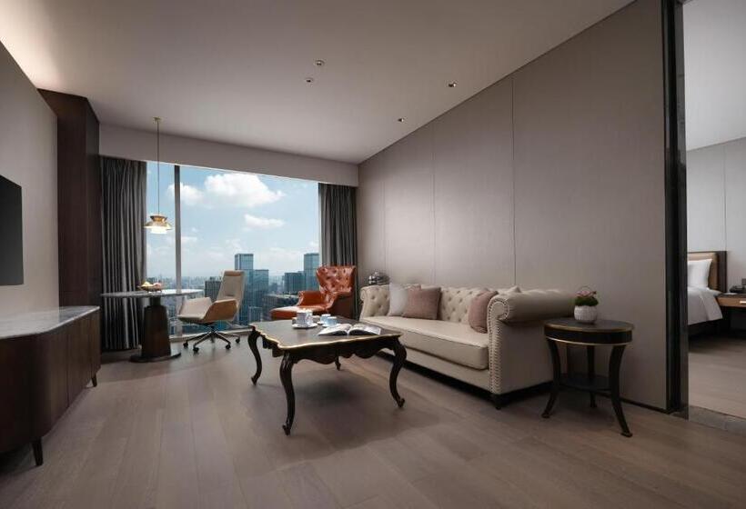 Люкс, 长沙融创施柏阁酒店