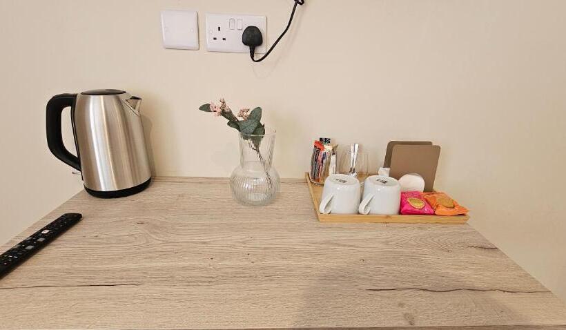 豪华三人间, Msm Arena